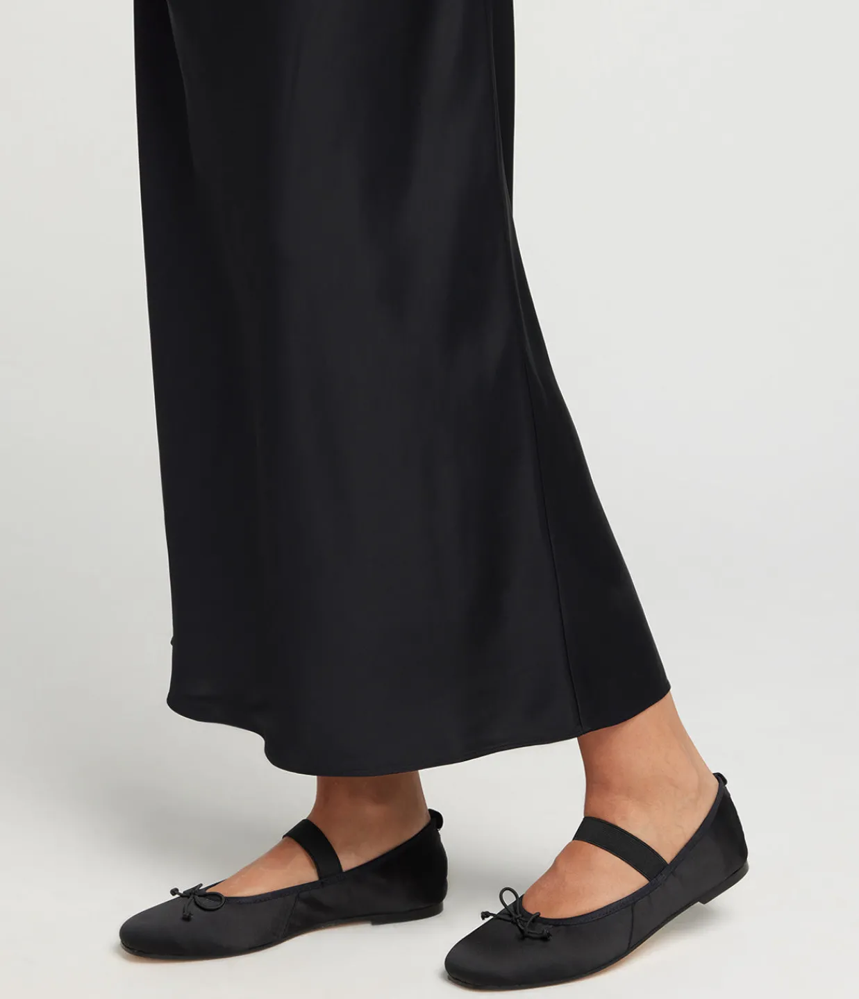 La Tribe Ballet Flat in Black Satin Fashion