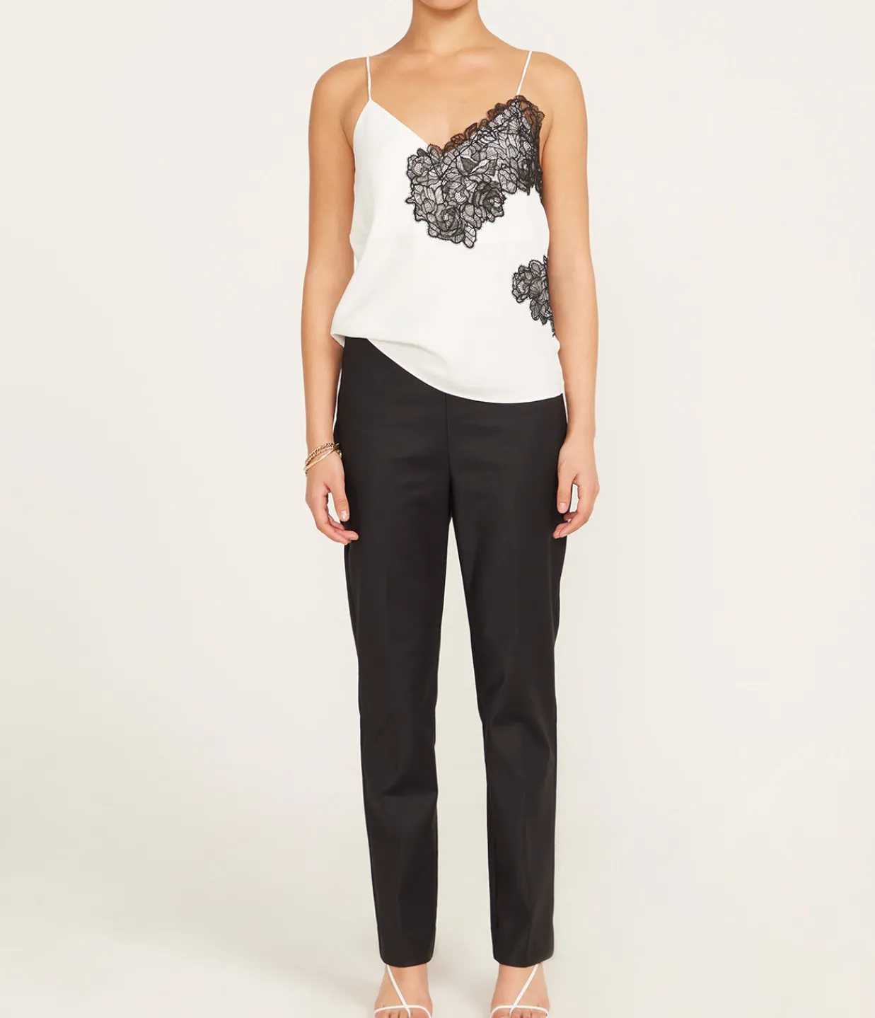 ROHE Cigarette Leg Trousers in Black Sale
