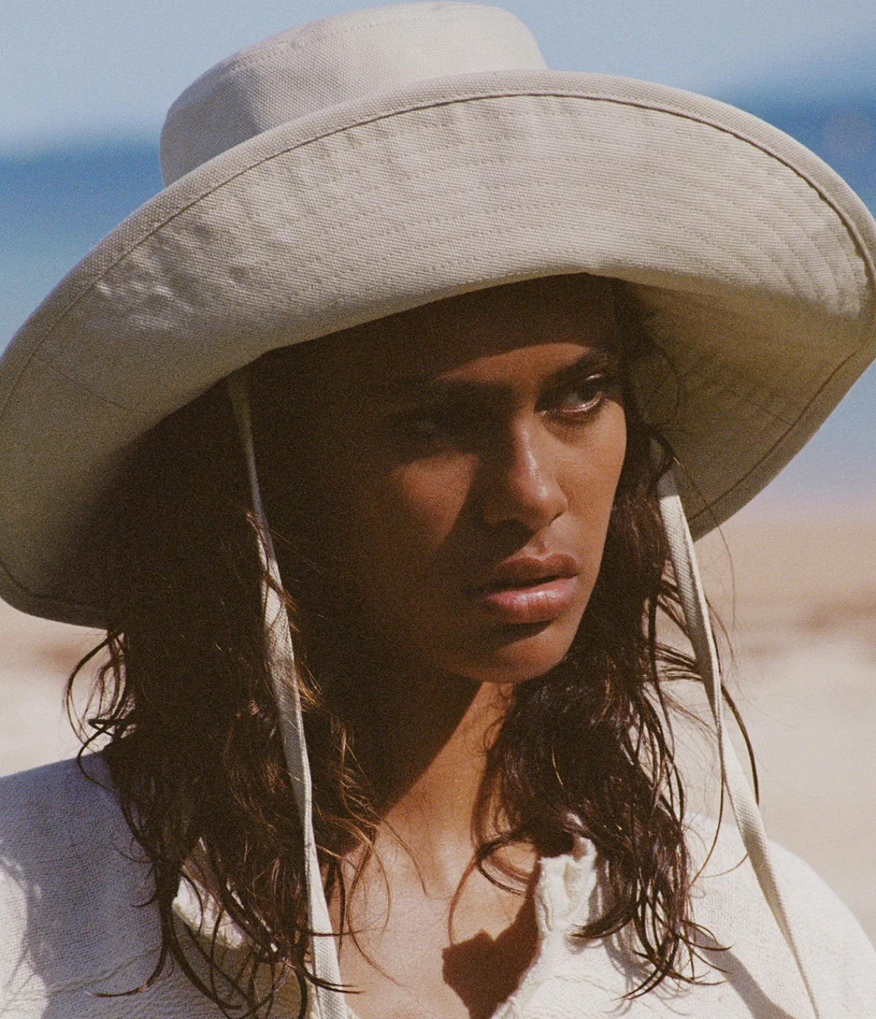 Lack of Color Holiday Bucket Hat in Beige Canvas Shop
