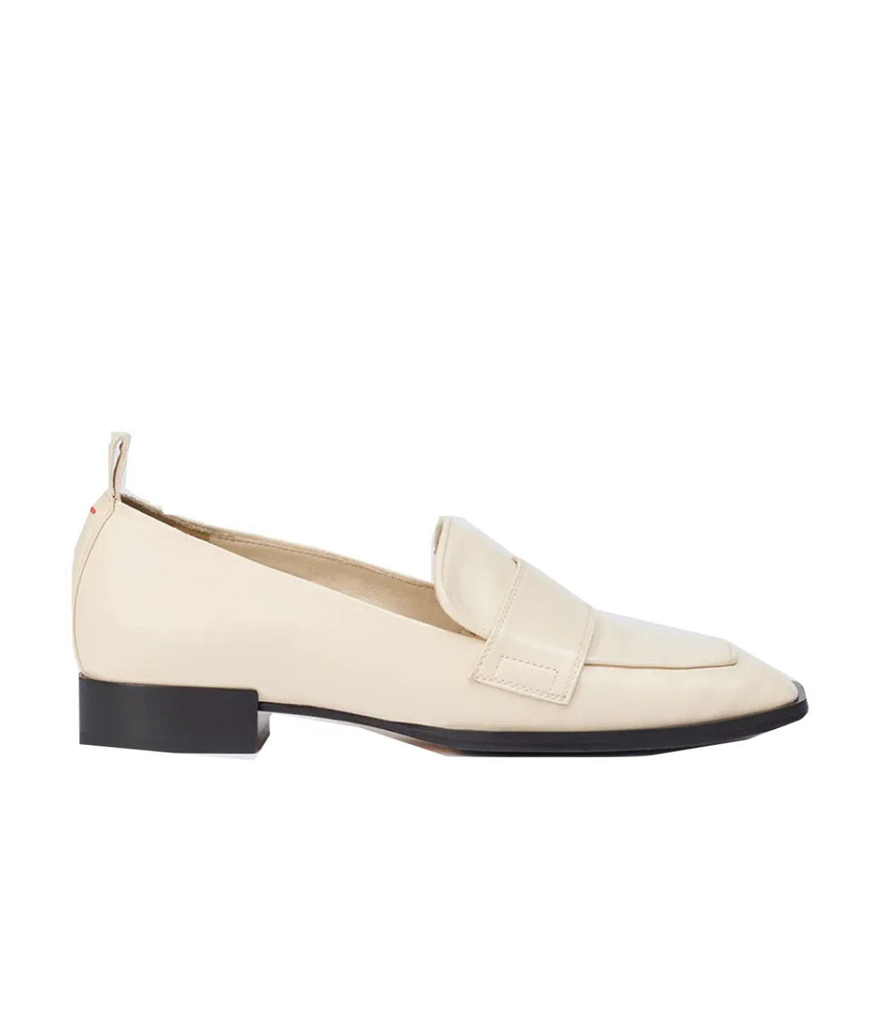 Aeyde Julie Nappa Loafer in Creamy Hot