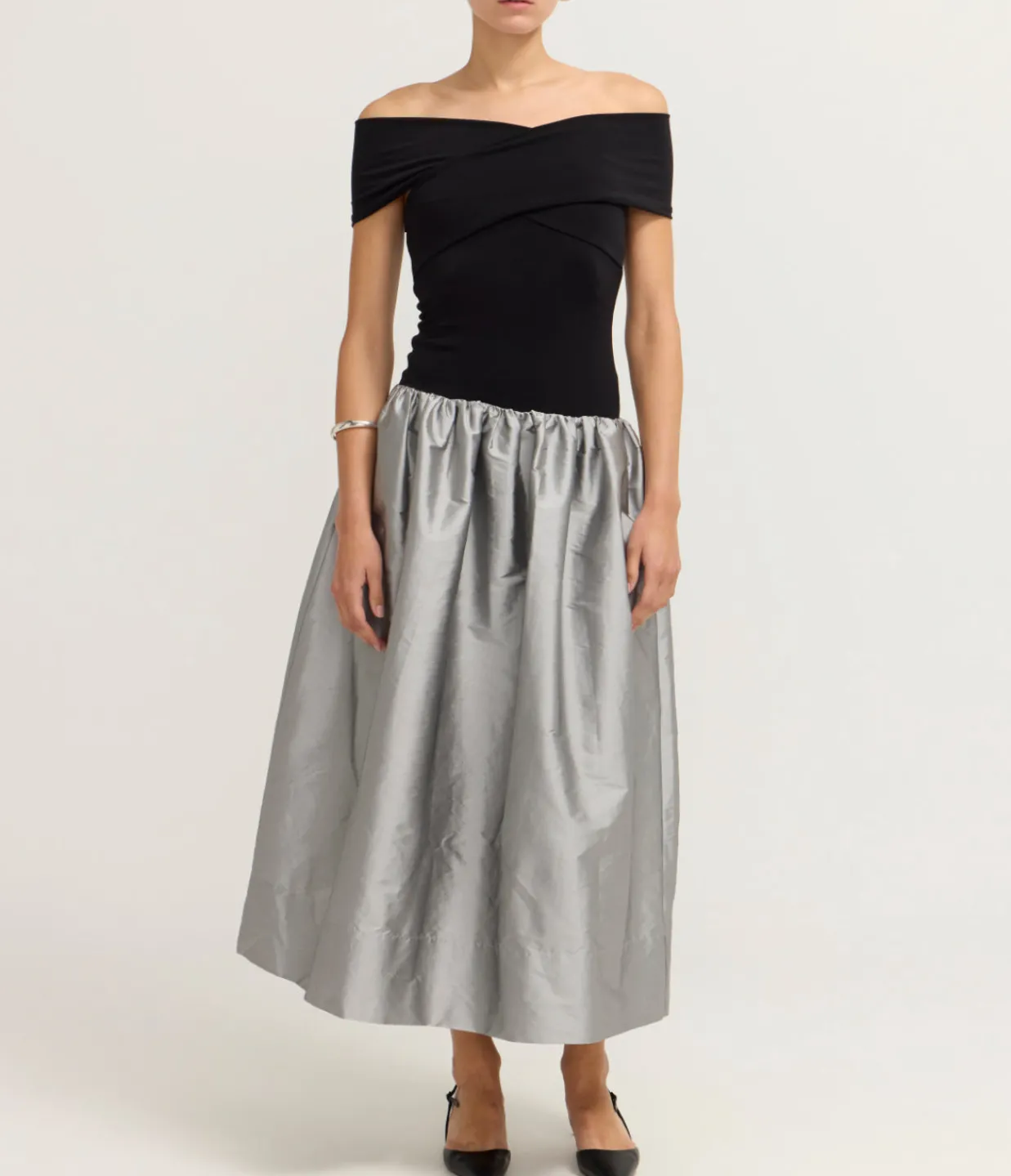 Anna October Lorraine Maxi Dress in Silver Store
