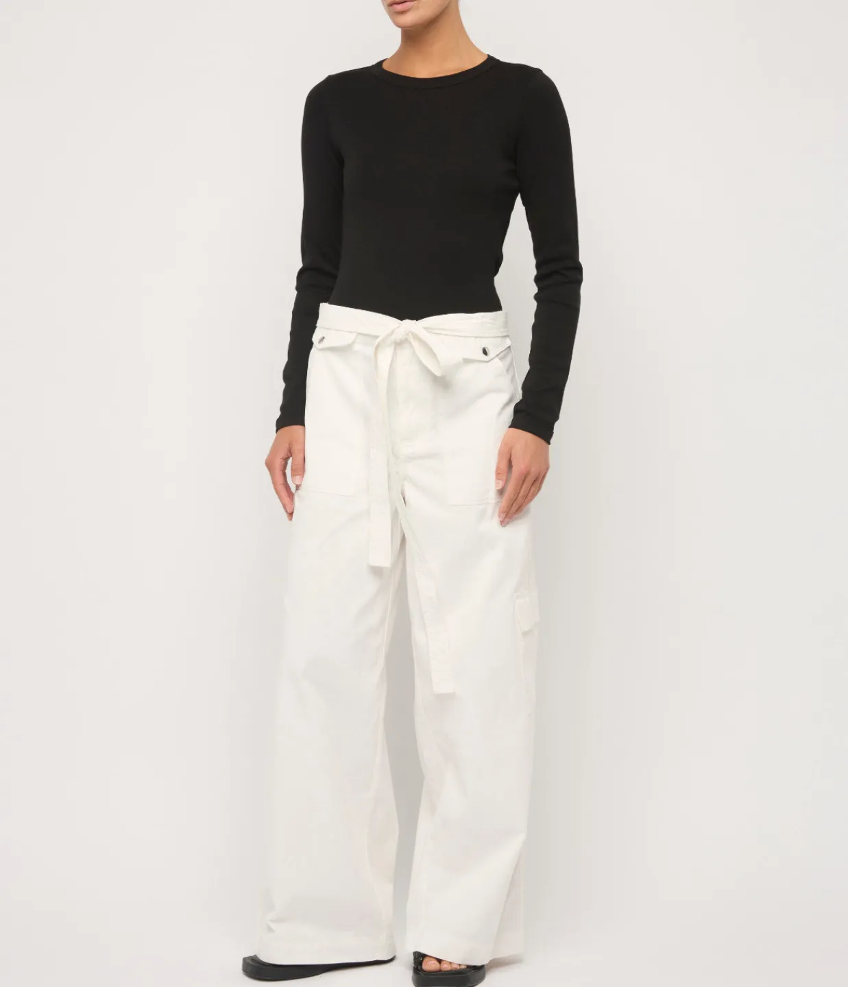 Flore Flore Max Fitted Long Sleeve Tee in Black Online