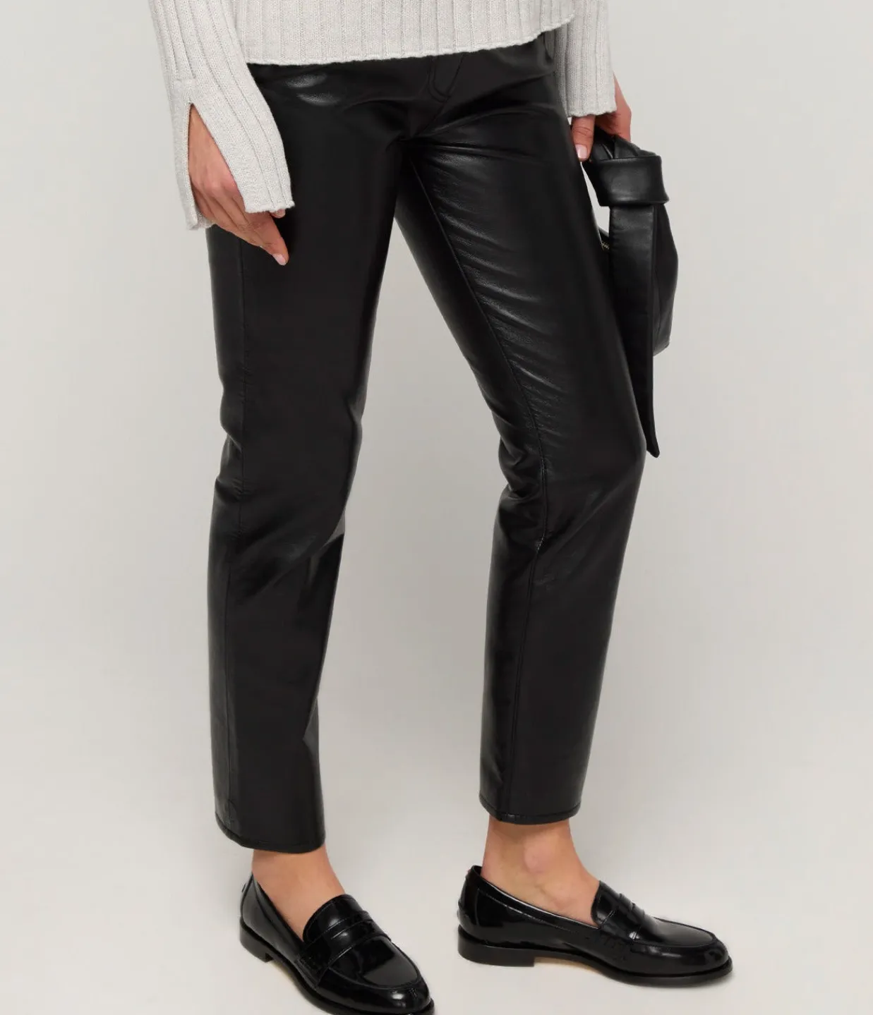 Aeyde Oscar Calf Leather Loafer in Black Best