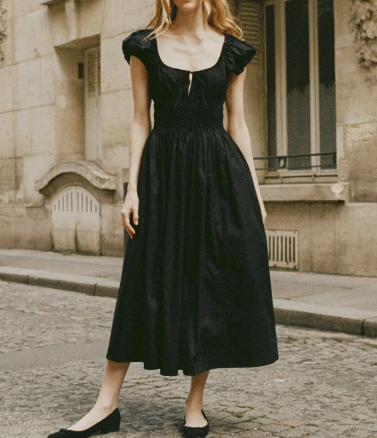 Doen Quinn Dress in Black Best