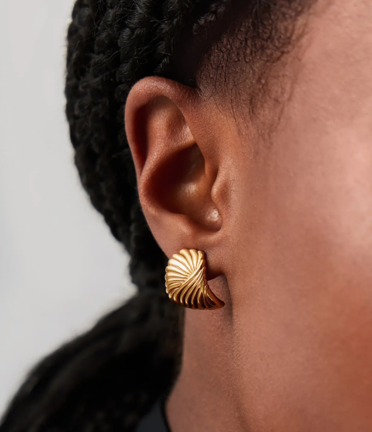 Missoma Ripple Stud Earrings in Gold Online