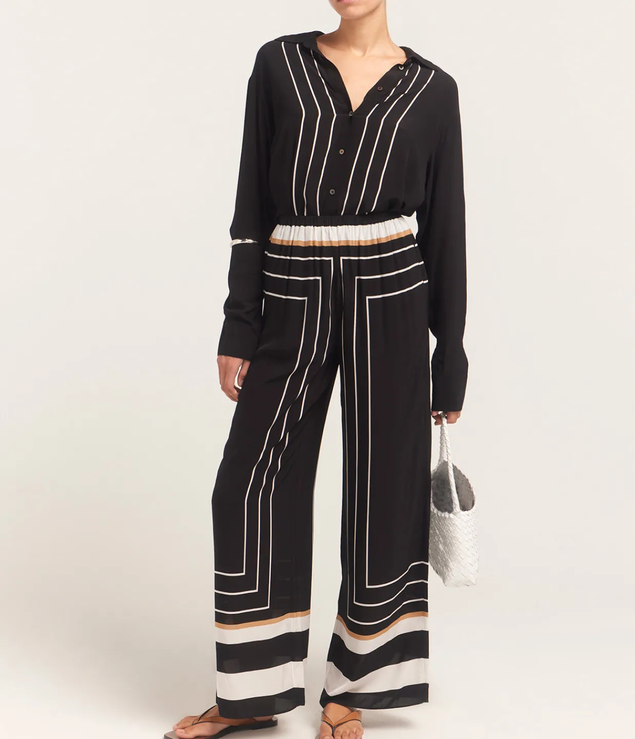 Solid and Striped The Delmore Pant in Black Border Best