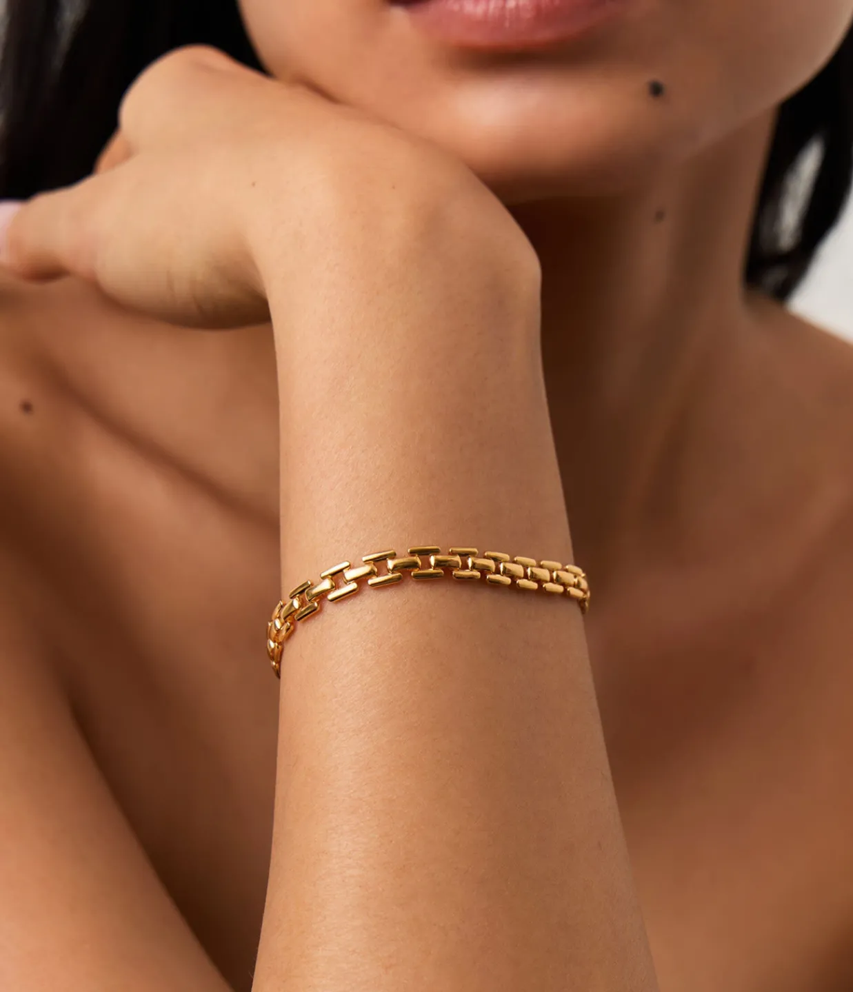 Missoma Timepiece Link Chain Bracelet in Gold Fashion